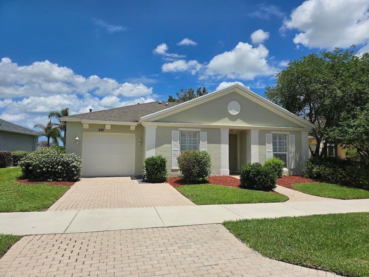 241 SW LAKE FOREST Way, Port St. Lucie FL 34986
