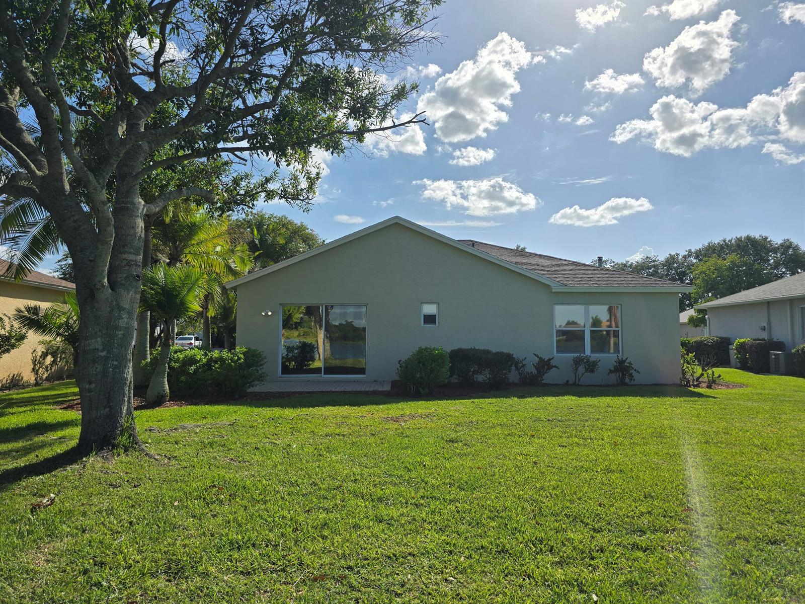 241 SW LAKE FOREST Way, Port St. Lucie FL 34986 photo 4