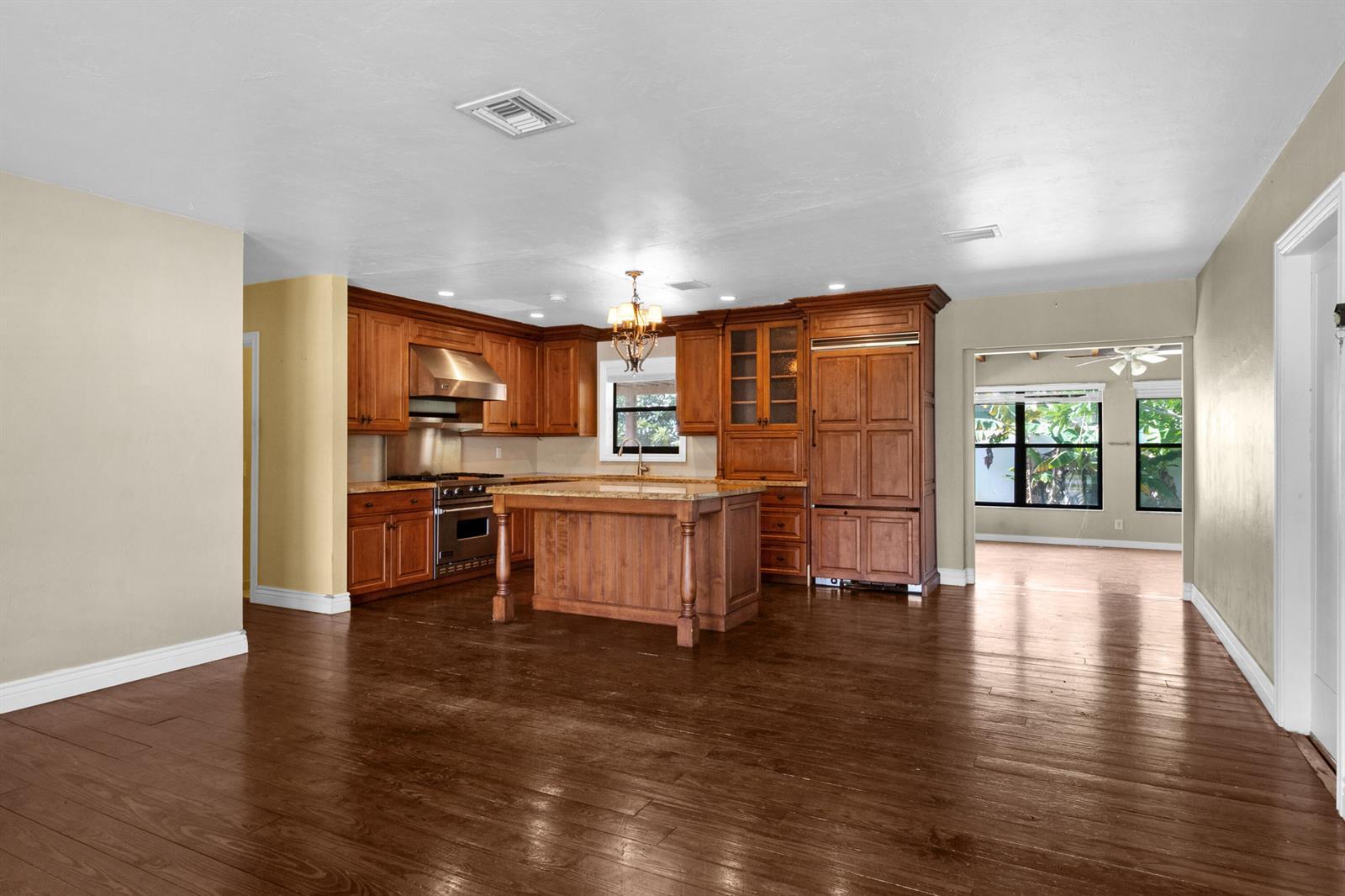 2020 NE 52ND Court, Fort Lauderdale FL 33308 photo 4