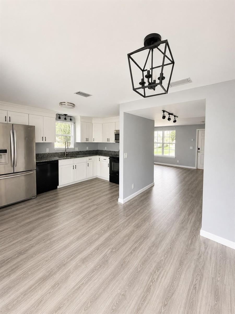 218 Old English Drive, Jupiter FL 33458 photo 3