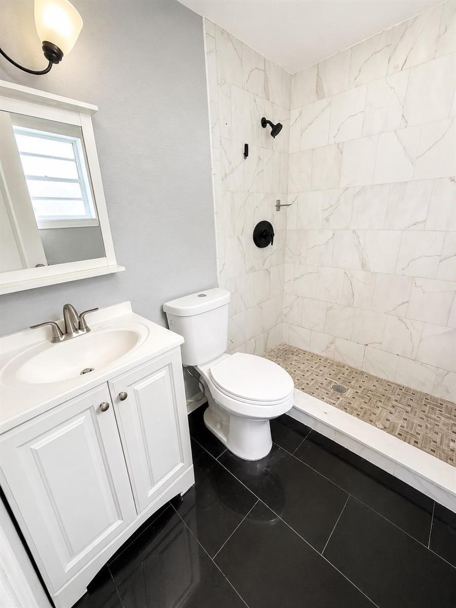 218 Old English Drive, Jupiter FL 33458 photo 5