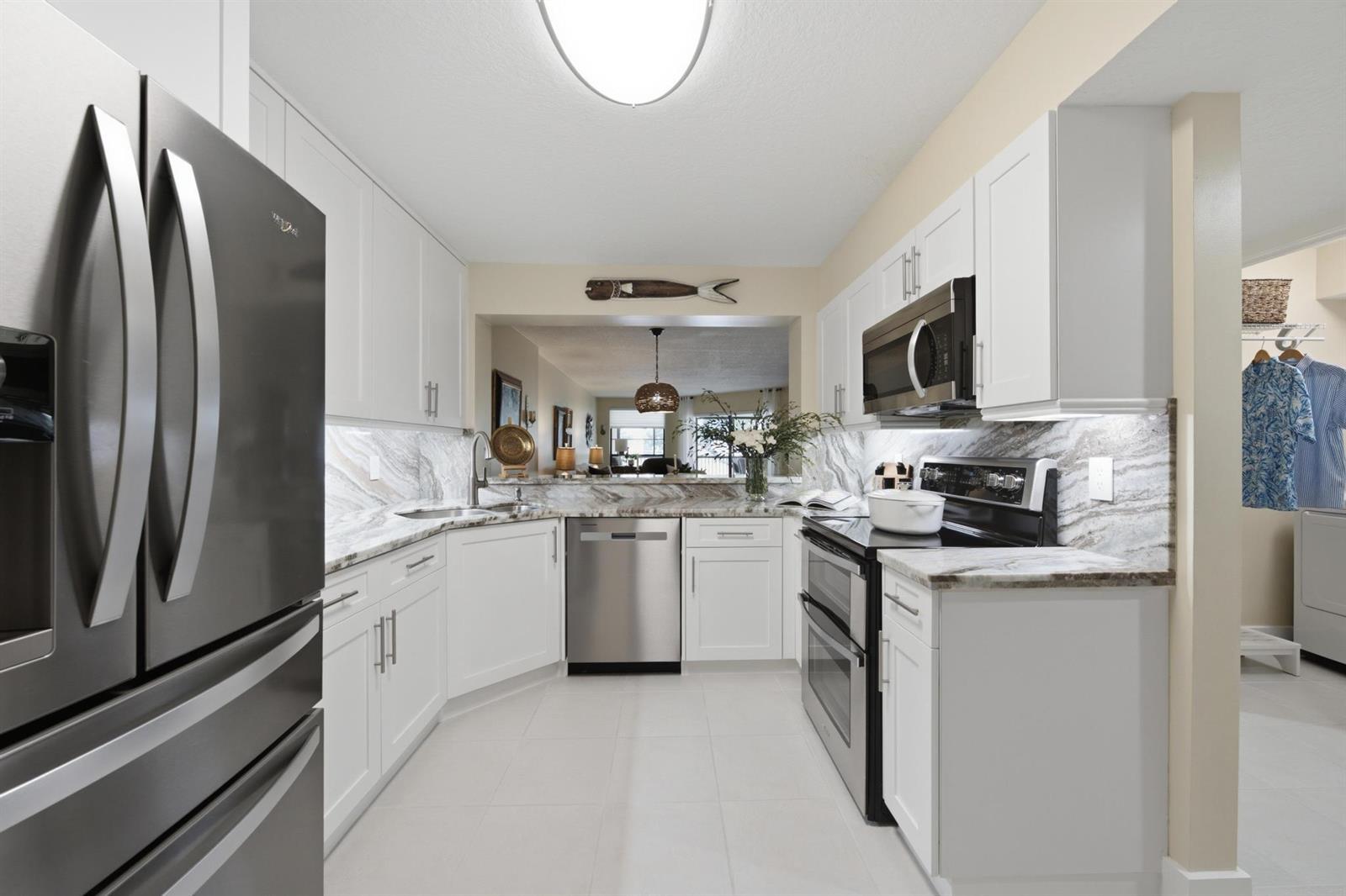 7232 FAIRFAX Drive # 205, Tamarac FL 33321 photo 2