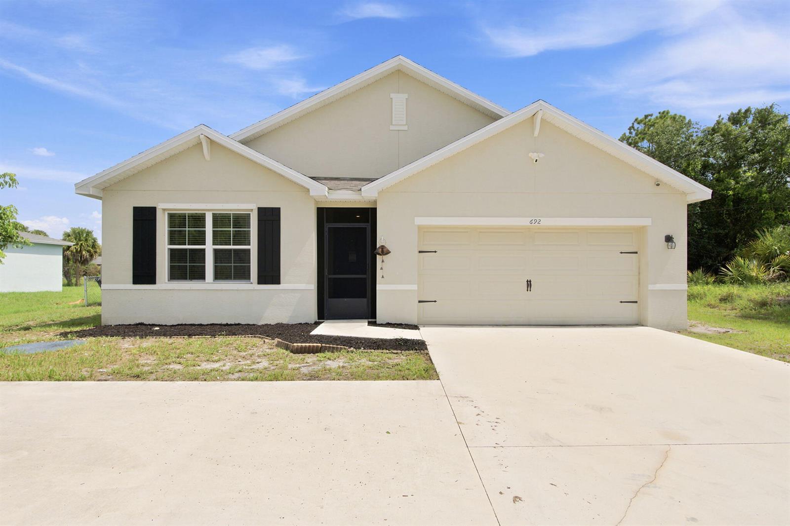 692 SW Paar Drive, Port St. Lucie FL 34953