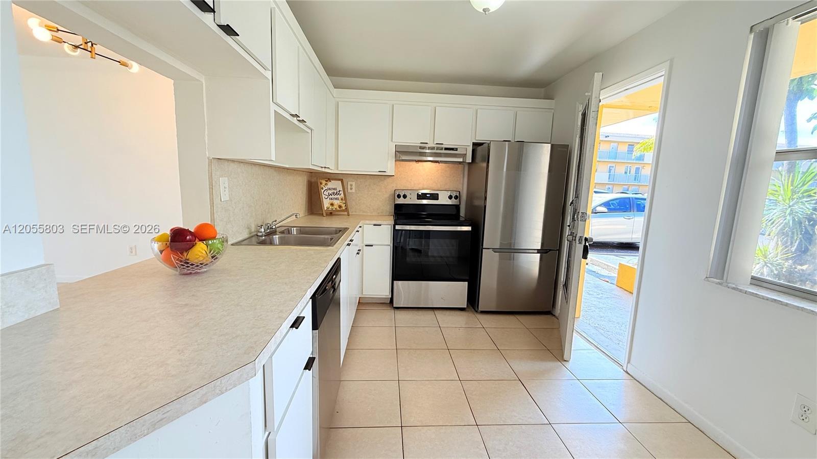 1302 NE 191st St # A118, Miami FL 33179 photo 3