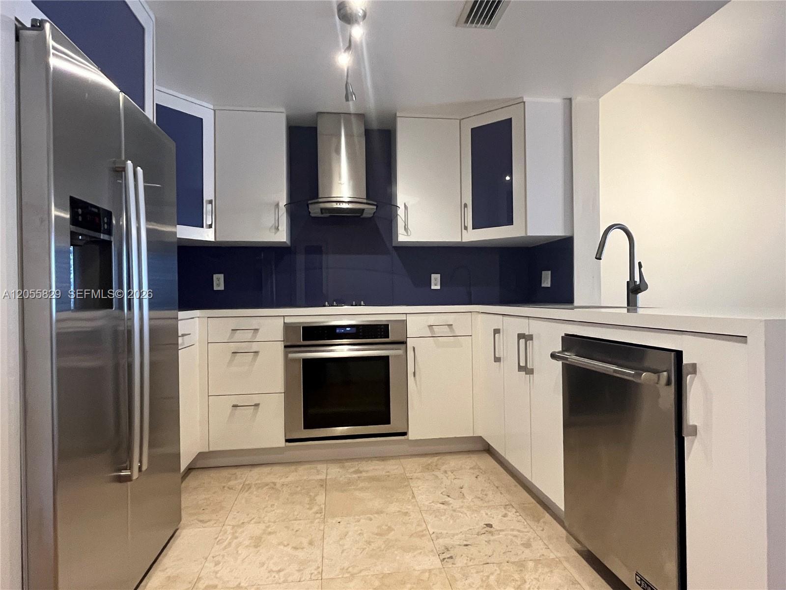 10 Aragon Ave # 614, Coral Gables FL 33134 photo 3