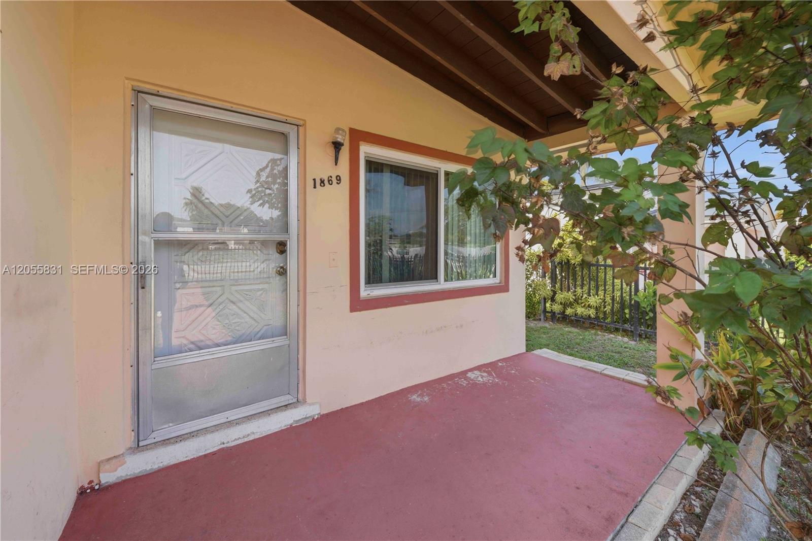 1869 NE 181st St, North Miami Beach FL 33162 photo 4