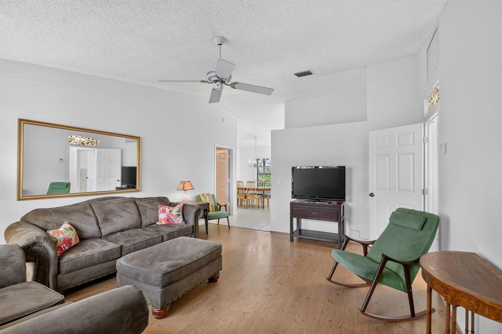 51 Via De Casas Norte, Boynton Beach FL 33426 photo 5