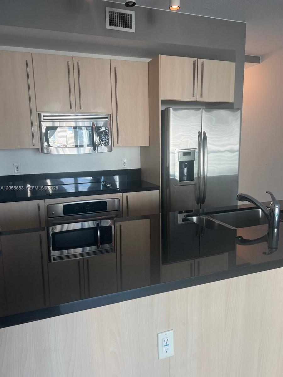 79 SW 12th St, Miami FL 33130 photo 5