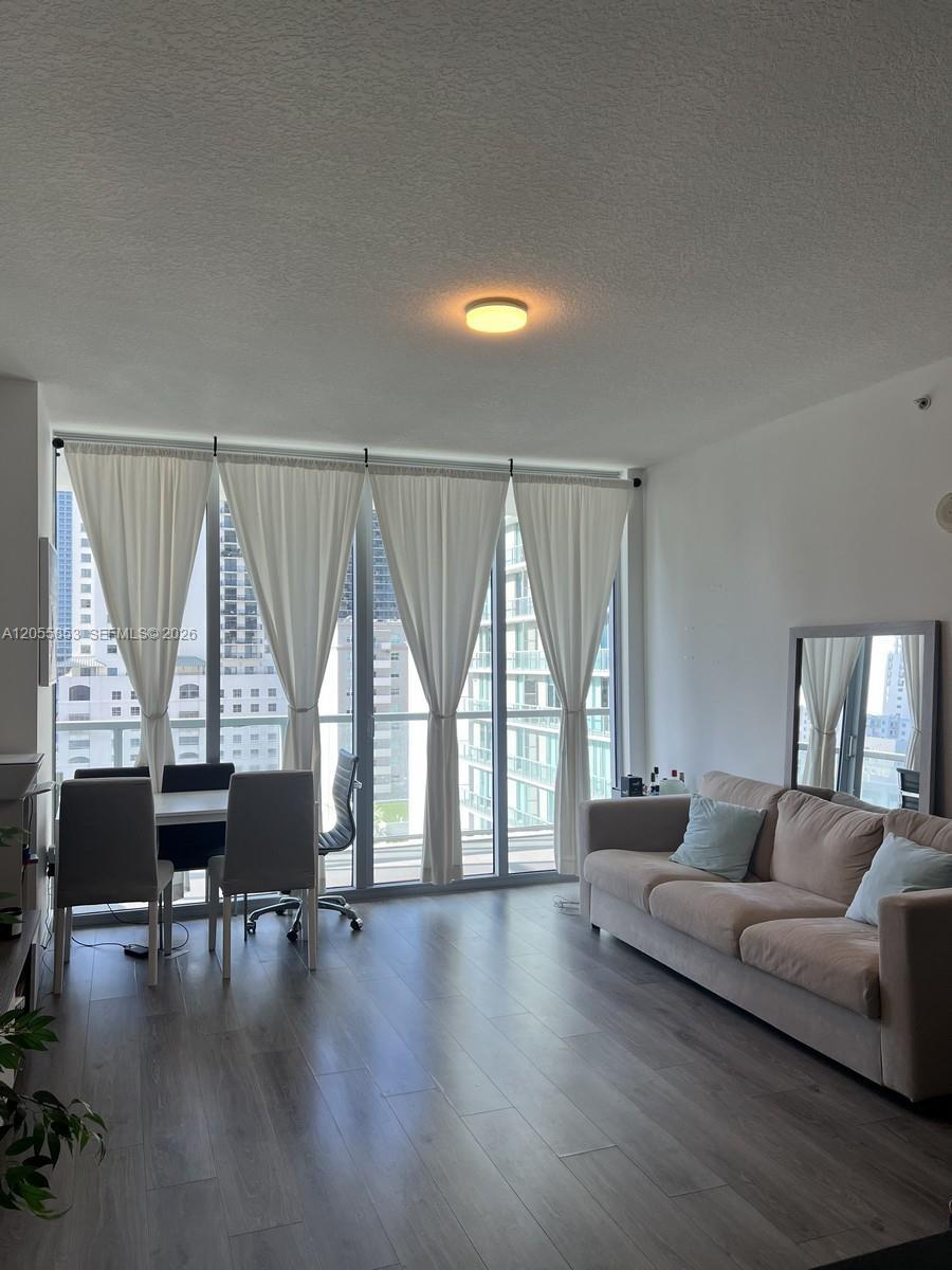 79 SW 12th St, Miami FL 33130 photo 4