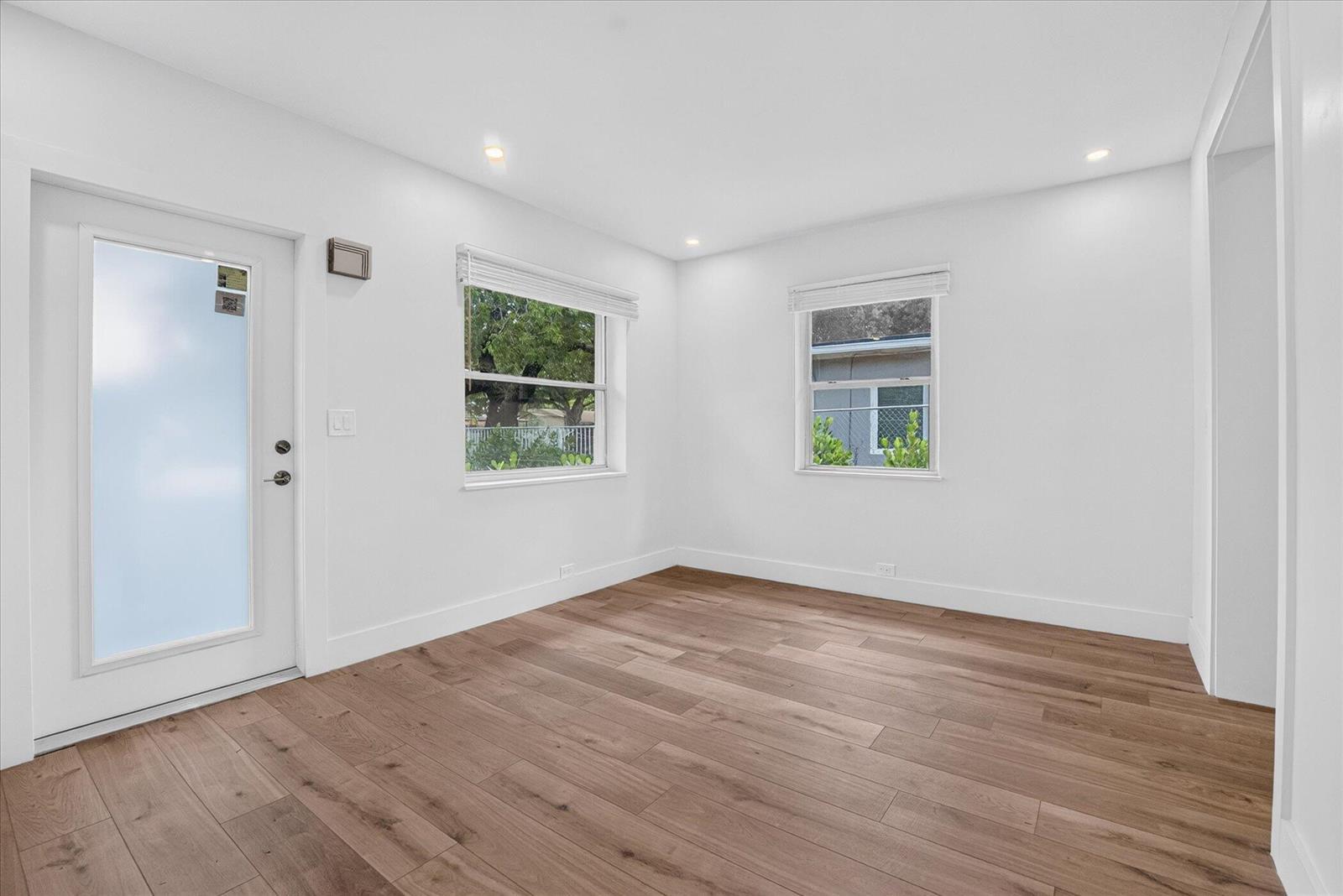1645 NW 121ST Street, North Miami FL 33167 photo 4