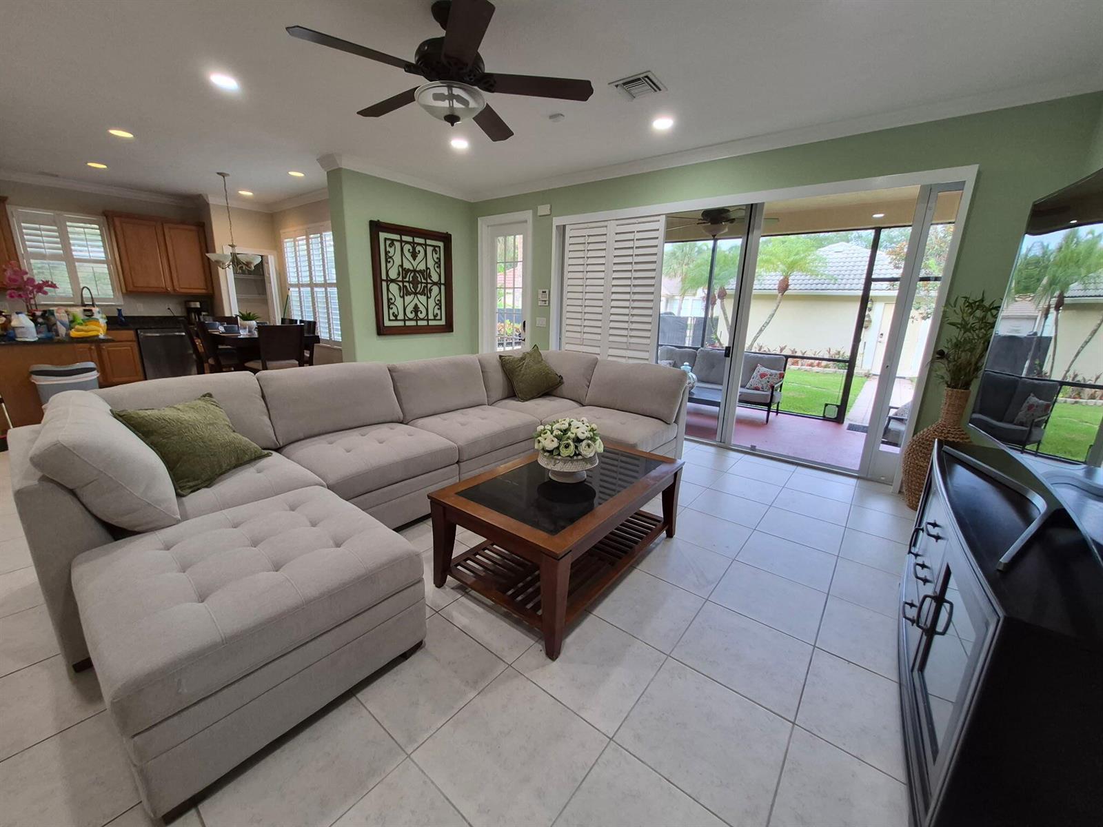 8212 Calterra Drive, Palm Beach Gardens FL 33418 photo 2