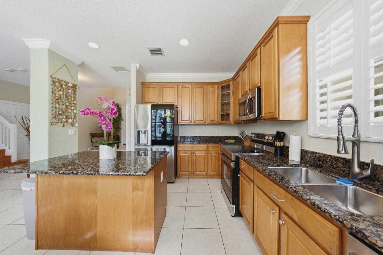 8212 Calterra Drive, Palm Beach Gardens FL 33418 photo 5