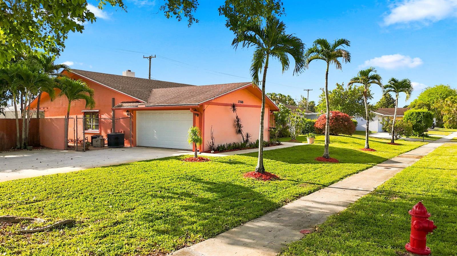 3768 Pinehurst Drive, Lake Worth FL 33467 photo 3