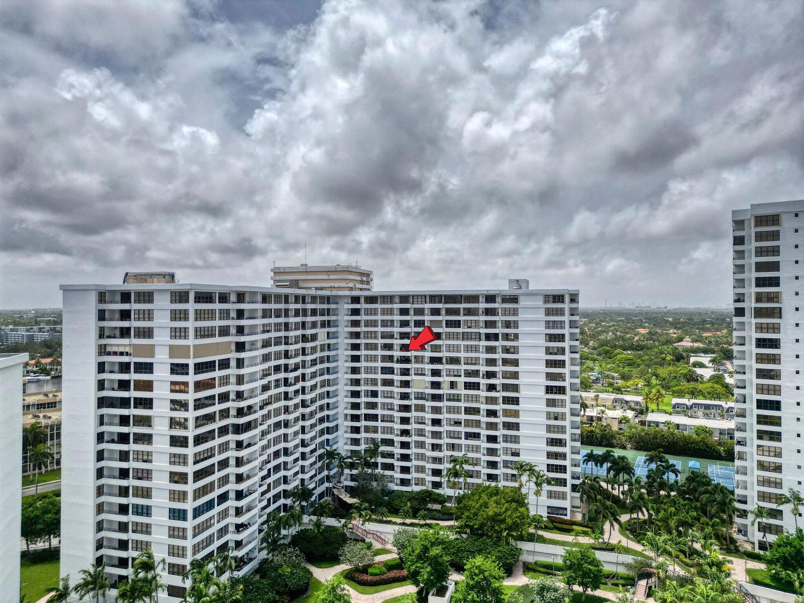 600 THREE ISLANDS Boulevard # 1418, Hallandale Beach FL 33009 photo 2