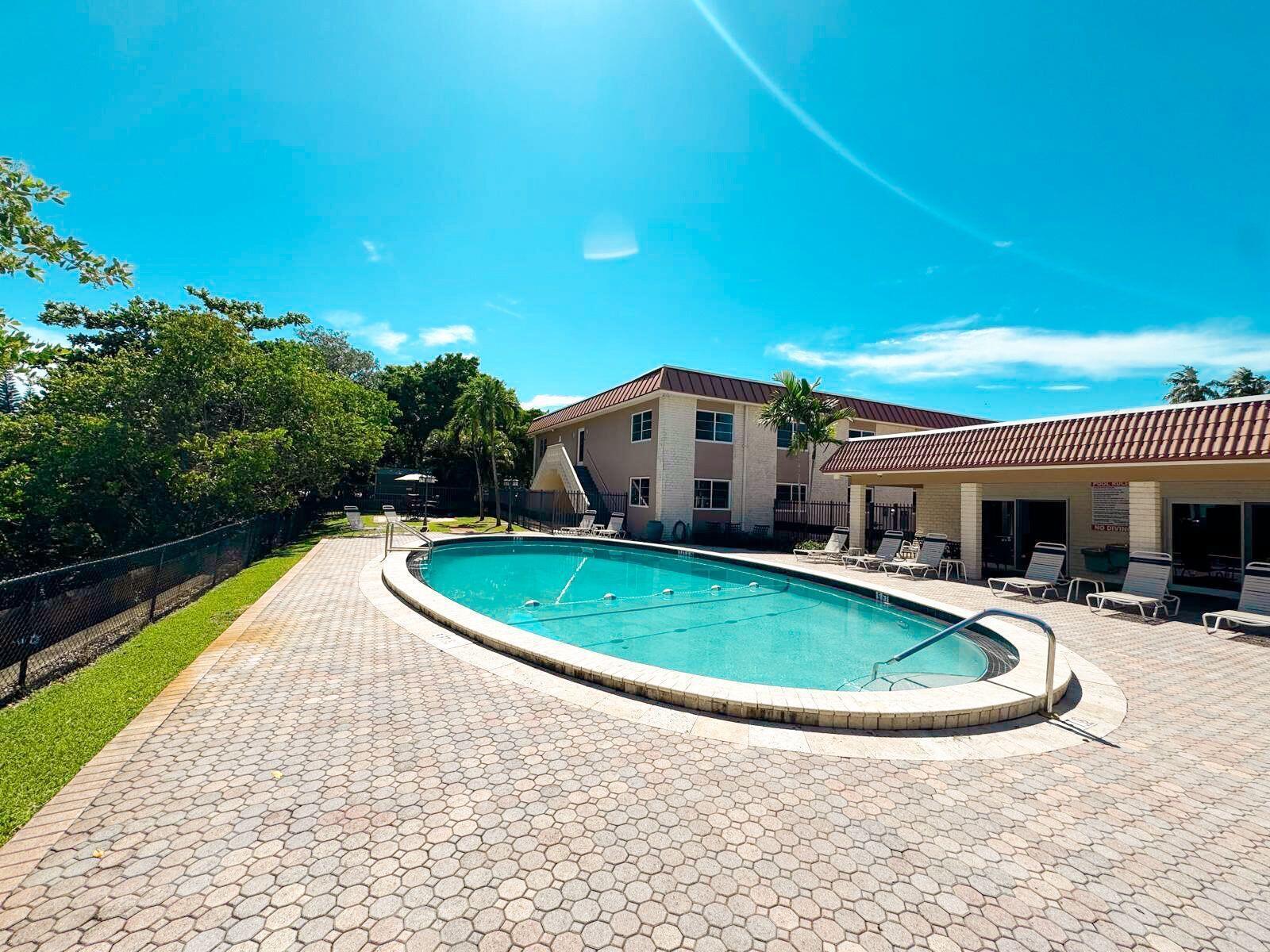 124 NE 19th Court # B102, Wilton Manors FL 33305 photo 2