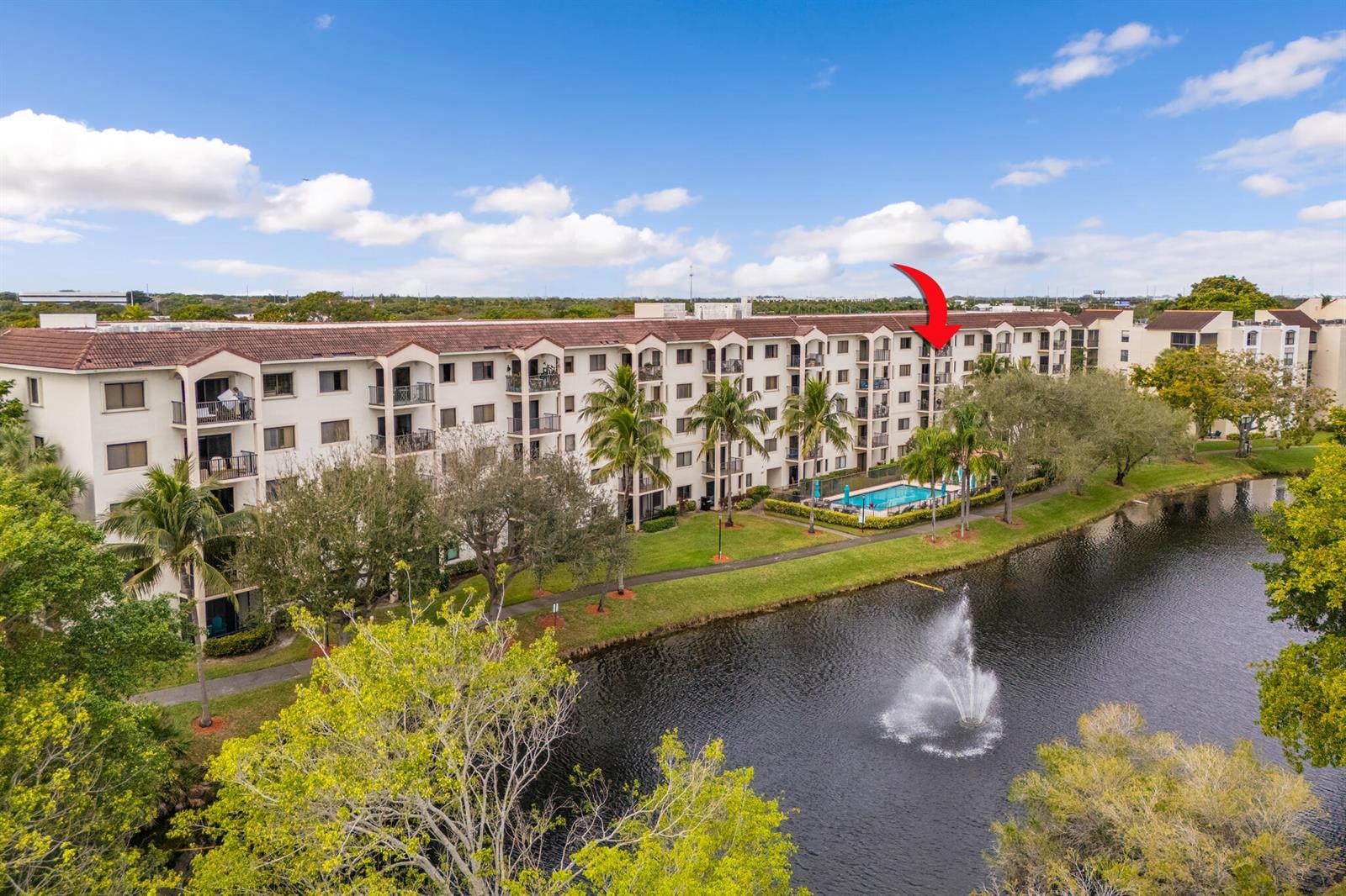 2105 LAVERS Circle # 403, Delray Beach FL 33444 photo 3