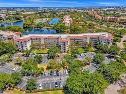 2105 LAVERS Circle # 403, Delray Beach FL 33444