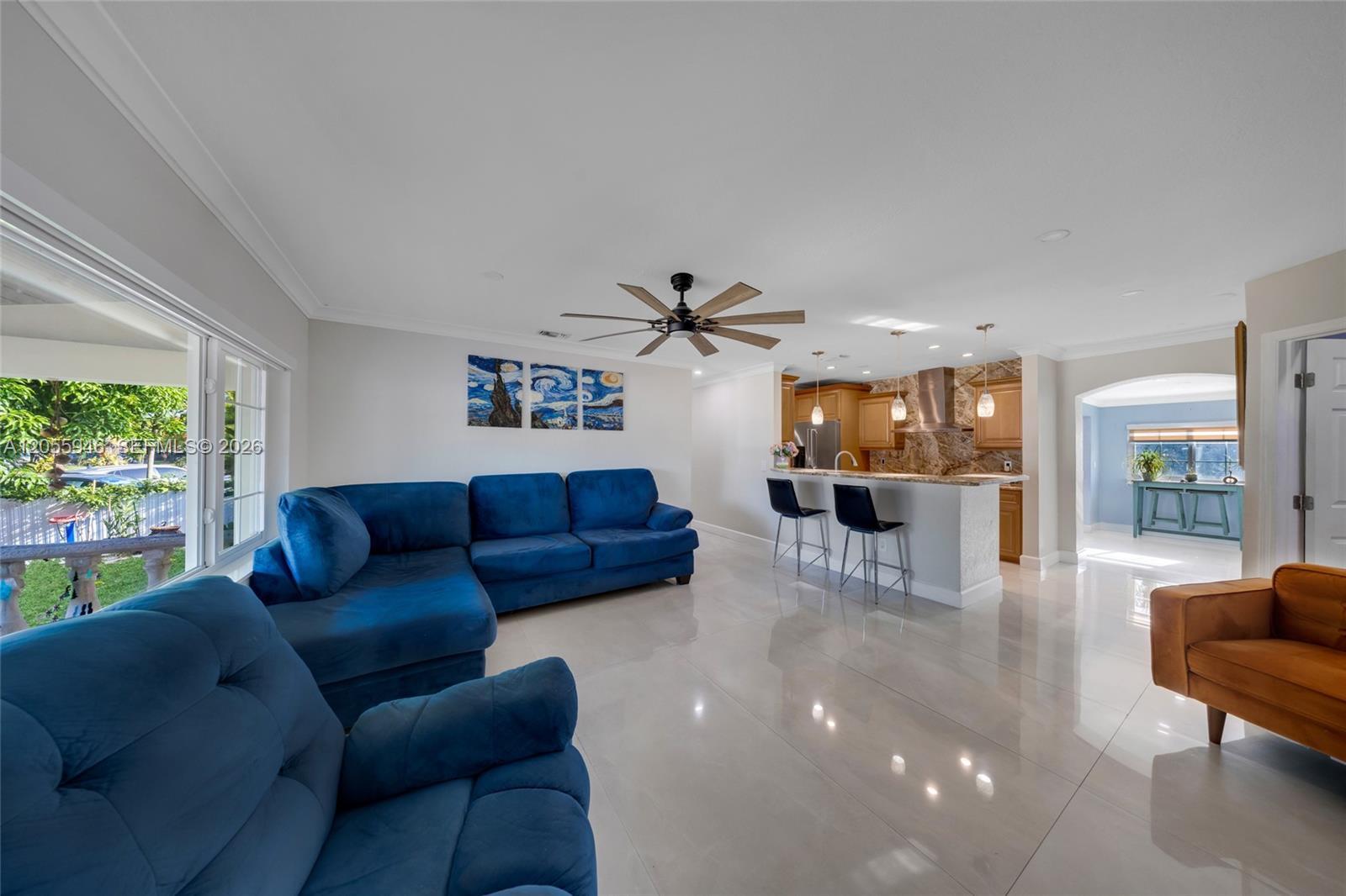 5862 W 2nd Ct, Hialeah FL 33012 photo 5
