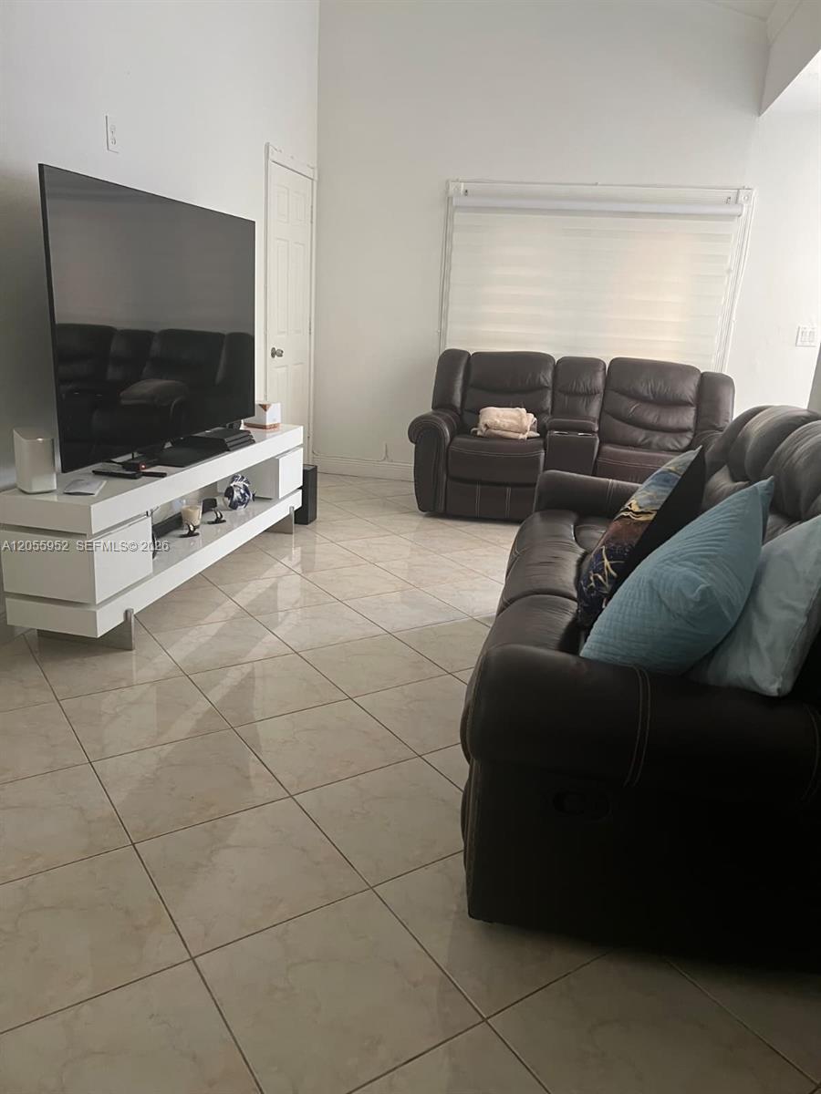 6227 SW 132nd Pl, Miami FL 33183 photo 4