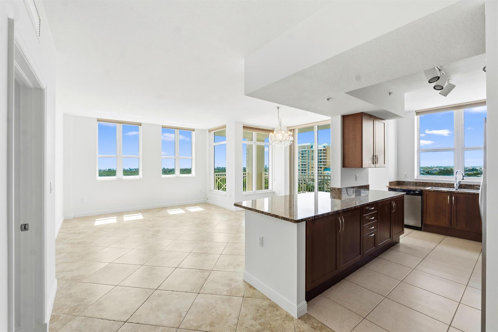 450 N FEDERAL Highway # 911, Boynton Beach FL 33435 photo 5