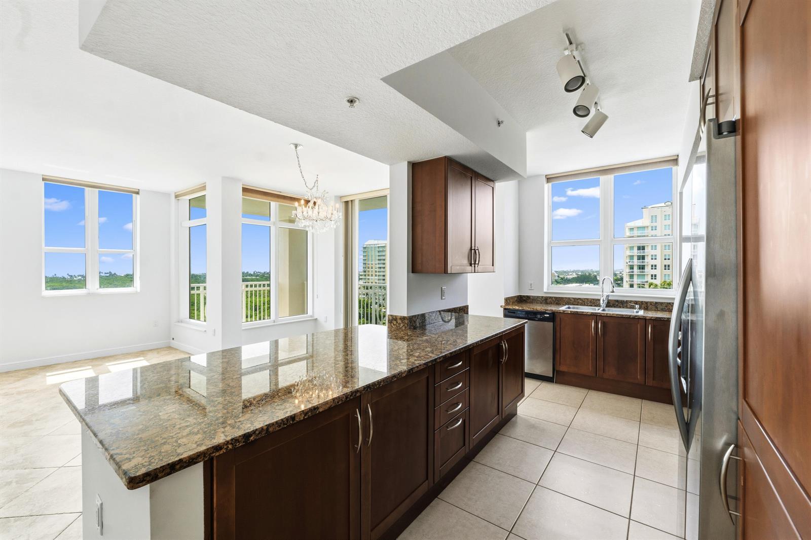 450 N FEDERAL Highway # 911, Boynton Beach FL 33435 photo 4