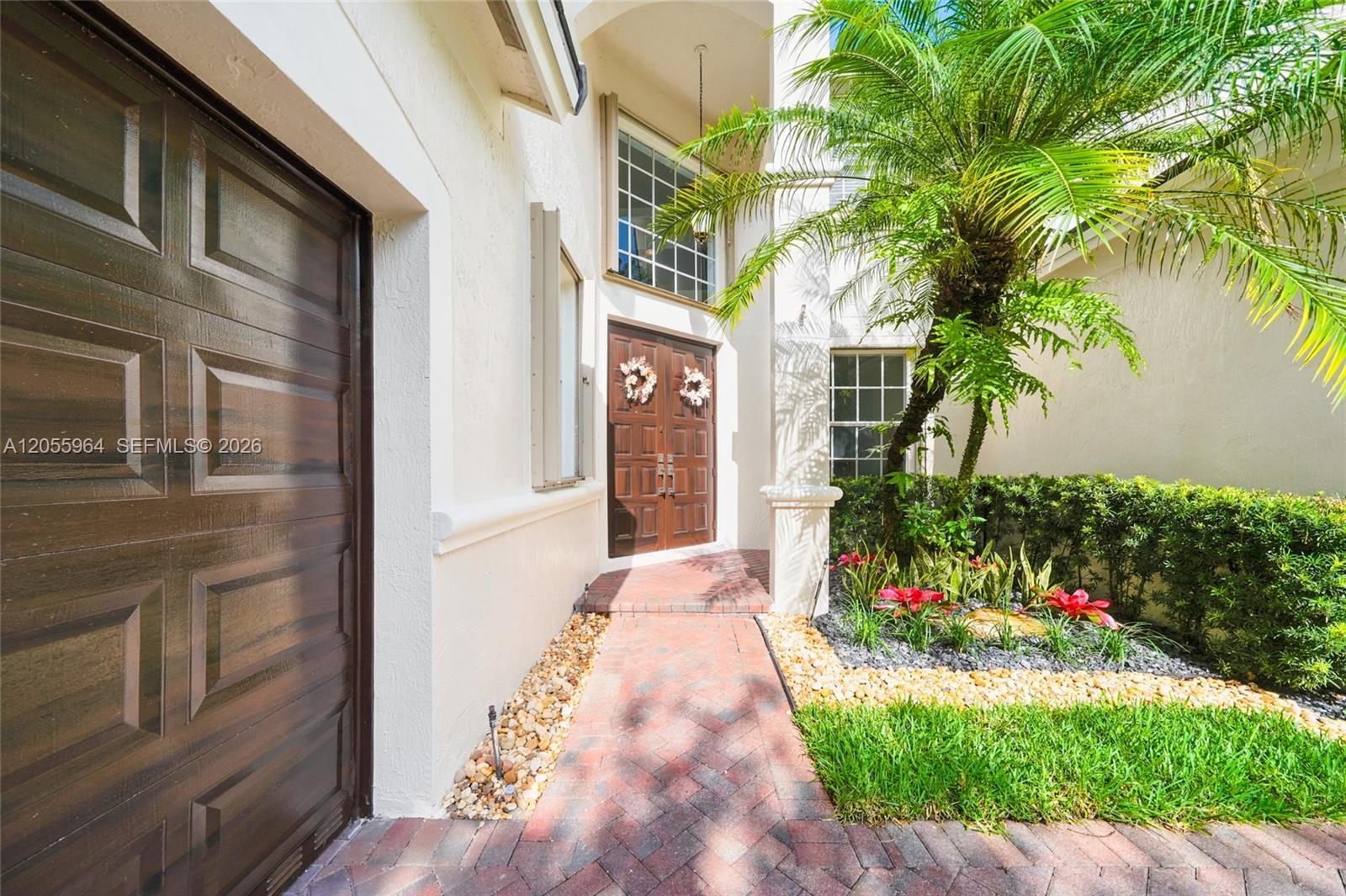 3933 E Hibiscus St, Weston FL 33332 photo 2
