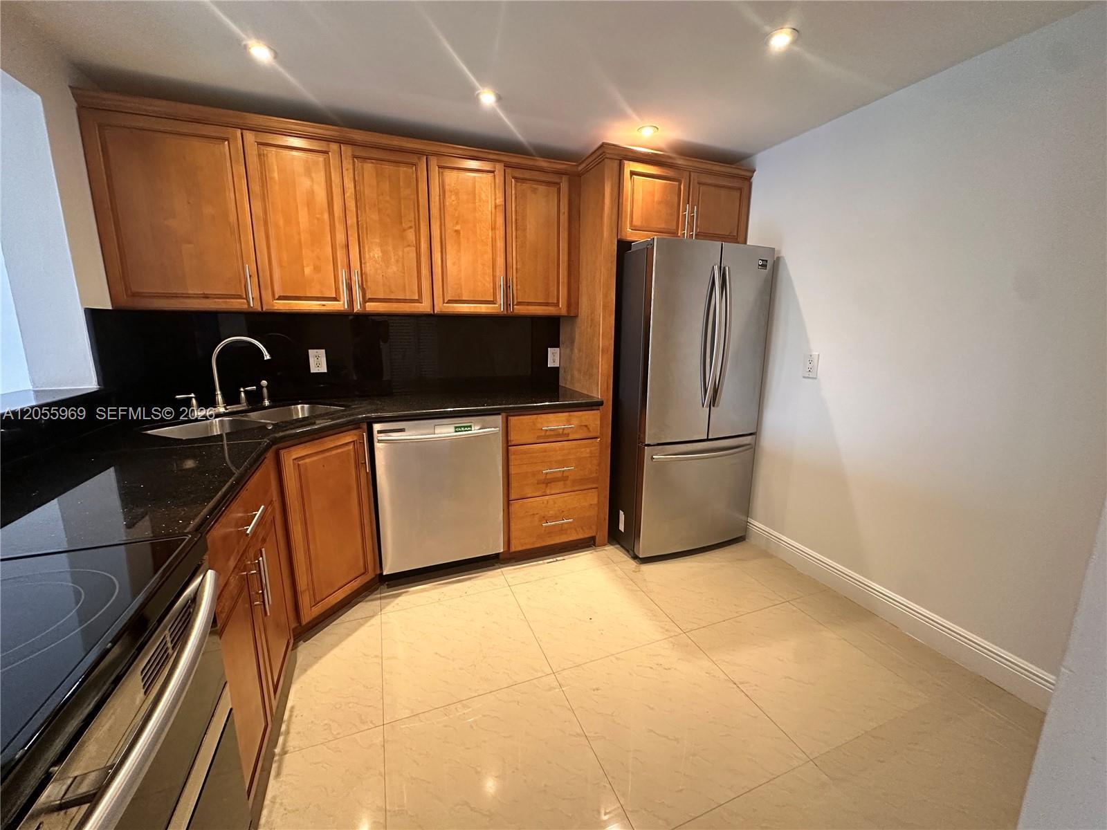 10425 SW 112th Ave # 312, Miami FL 33176 photo 3