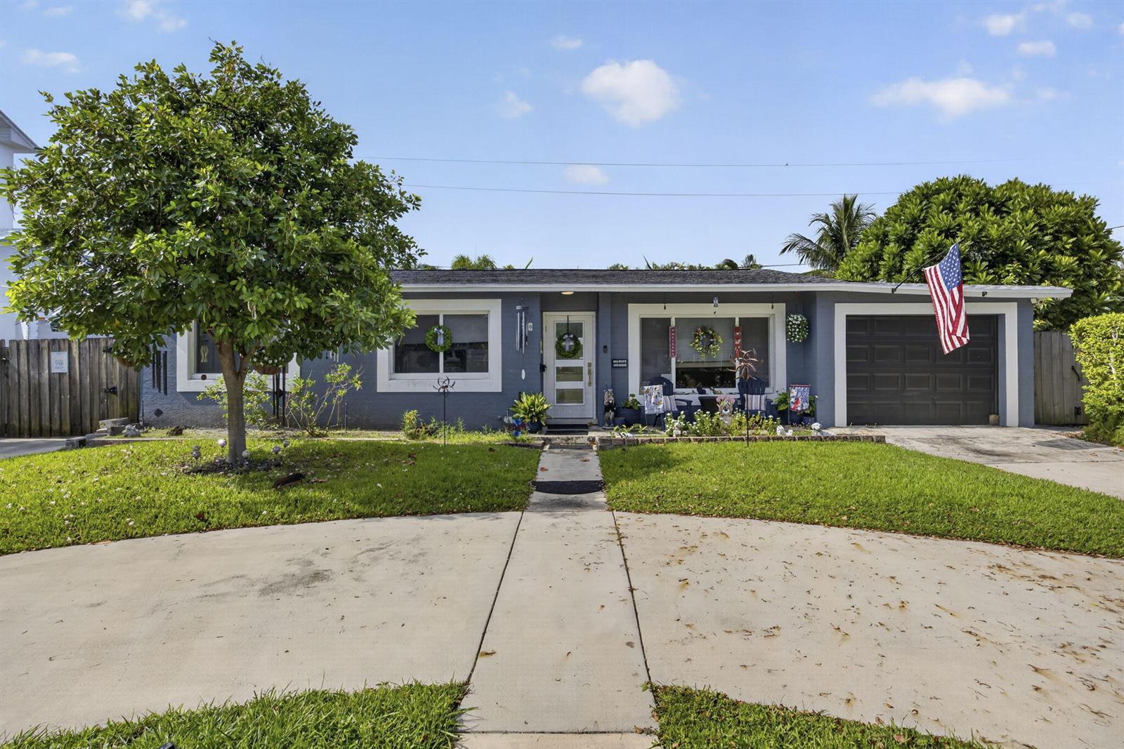 240 GREGORY Road, West Palm Beach FL 33405 photo 2