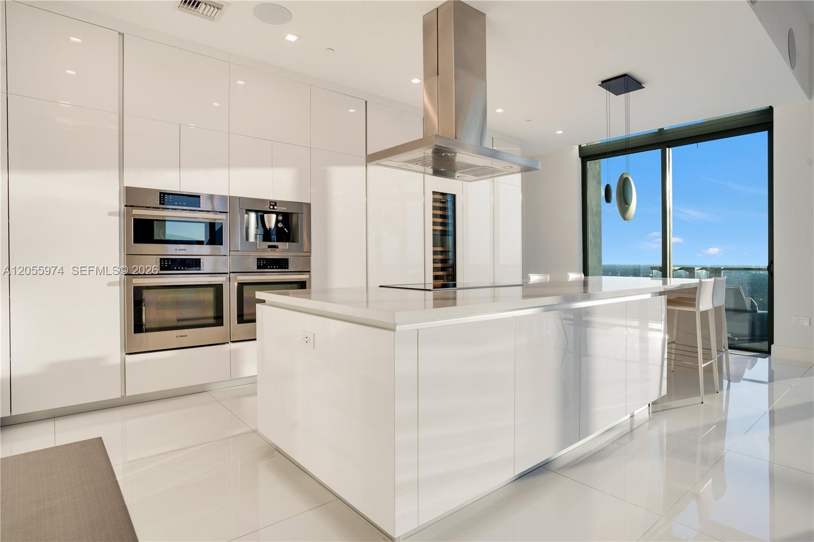 88 SW 7th St # 4303, Miami FL 33130 photo 5