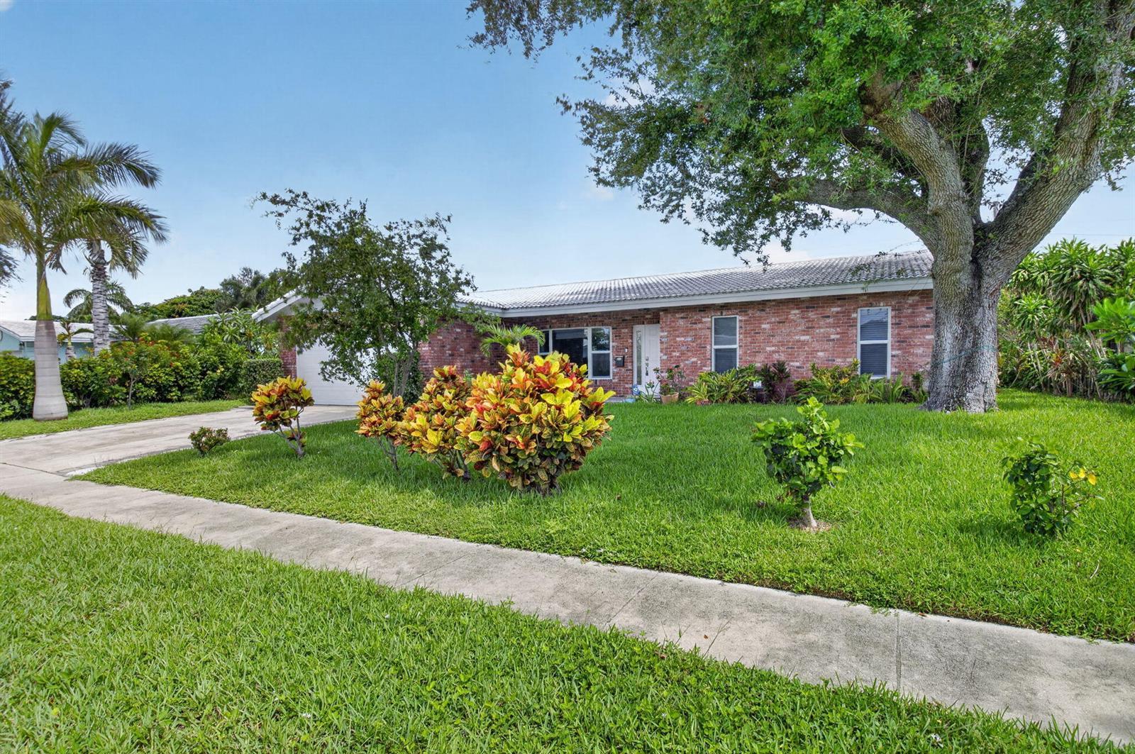 1301 SW 8TH Street, Boca Raton FL 33486 photo 2