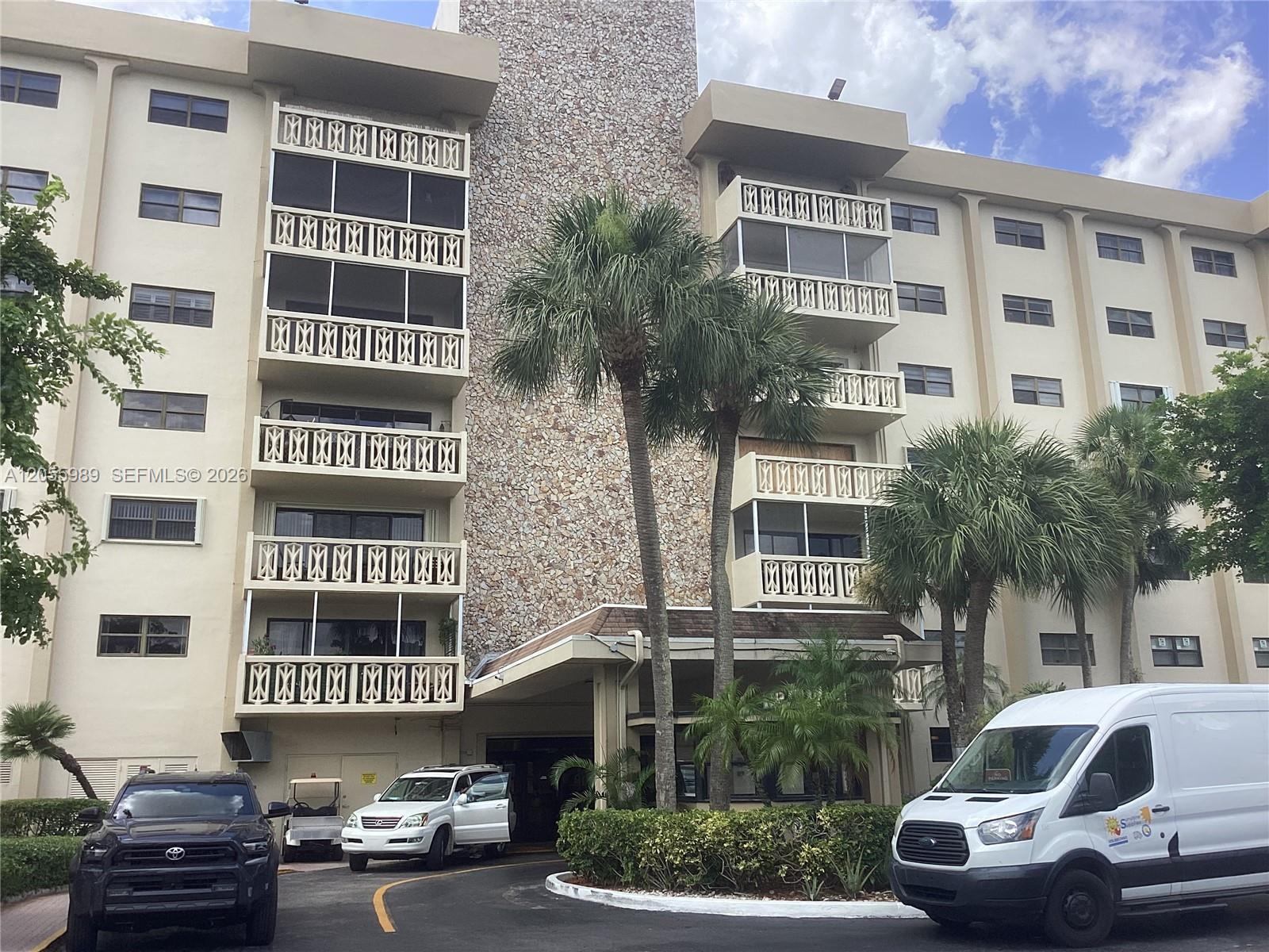 800 NE 195th St # 415, Miami FL 33179 photo 2
