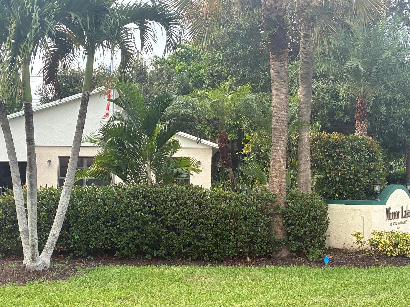 5021 Mirror Lakes Boulevard, Boynton Beach FL 33472 photo 4