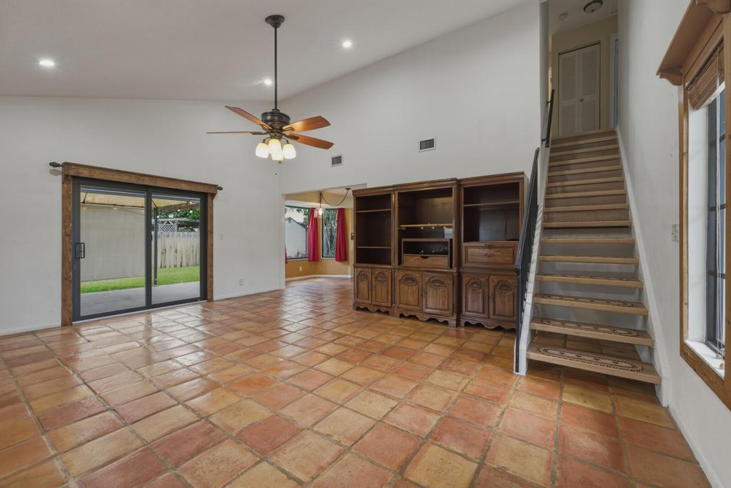 3274 NW 104TH Terrace, Sunrise FL 33351 photo 3