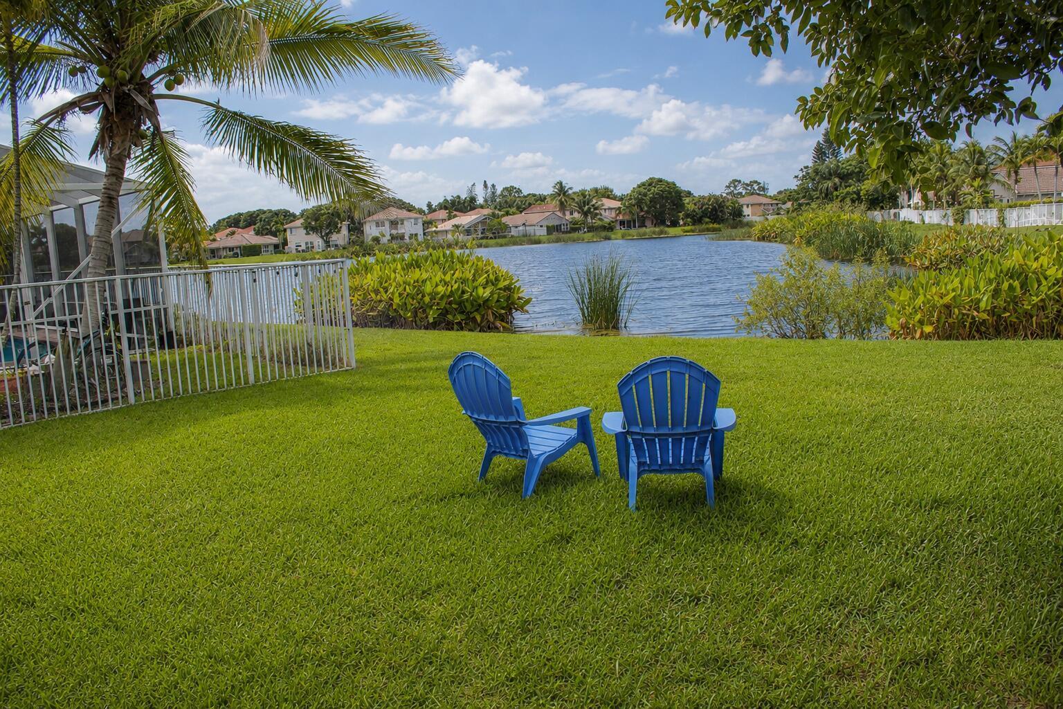 6461 Willoughby Circle, Lake Worth FL 33463 photo 2
