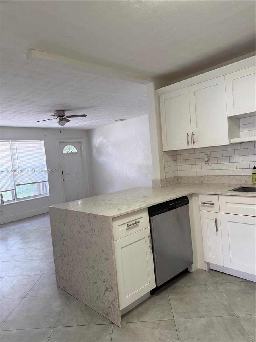 1640 NE 33rd St, Pompano Beach FL 33064 photo 4