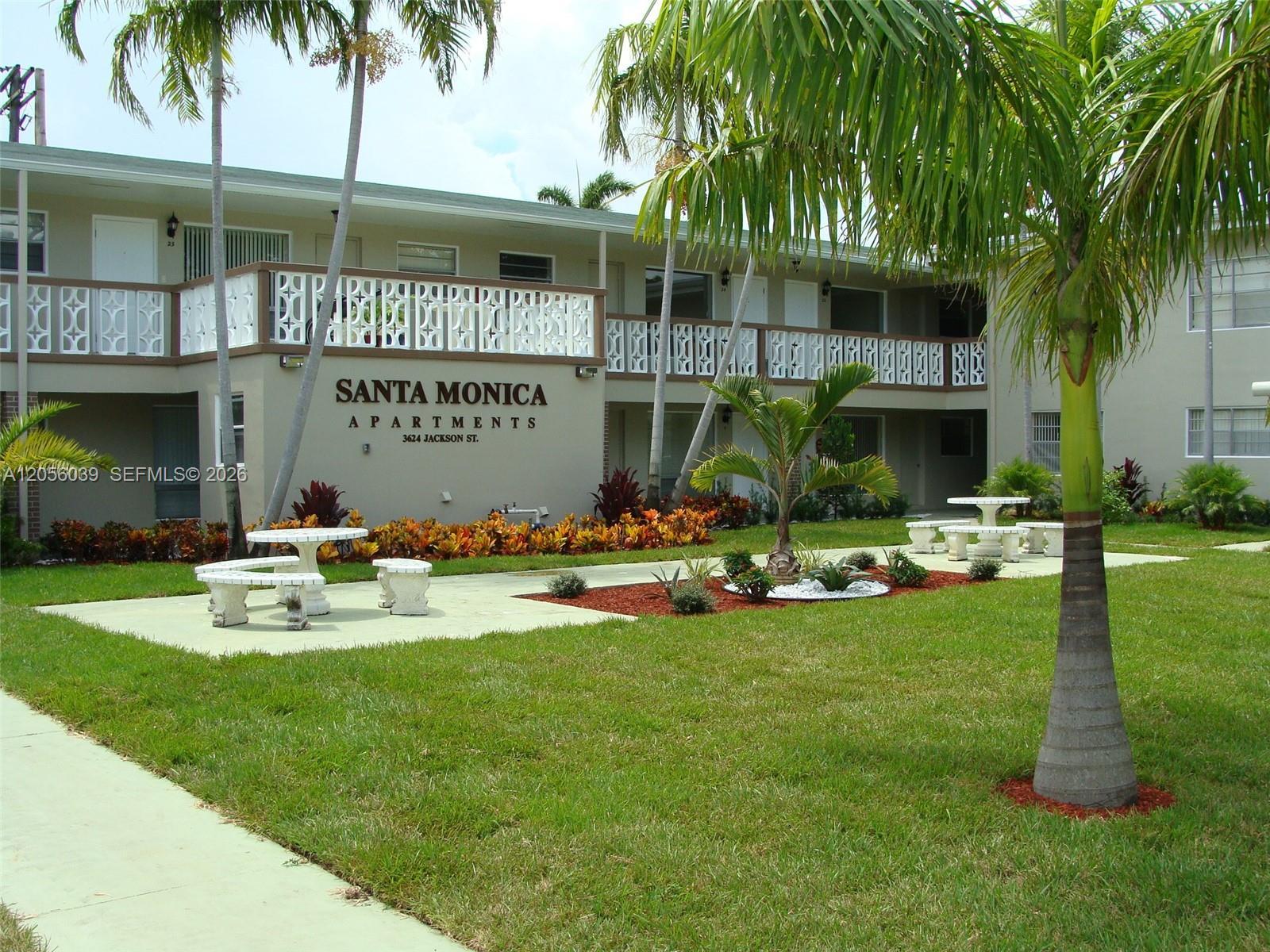 3624 NE Jackson St # 21, Hollywood FL 33021 photo 2
