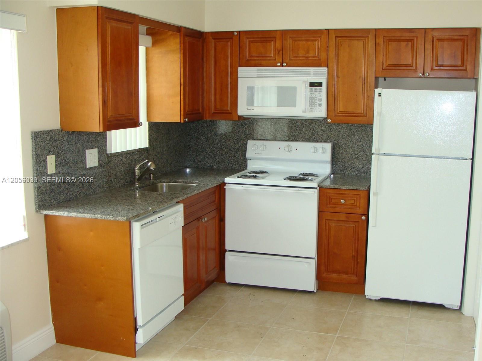 3624 NE Jackson St # 21, Hollywood FL 33021 photo 4