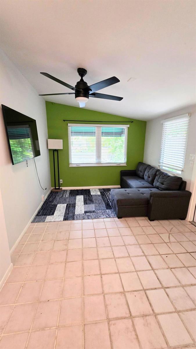 1716 NE 17TH Way, Fort Lauderdale FL 33305 photo 2