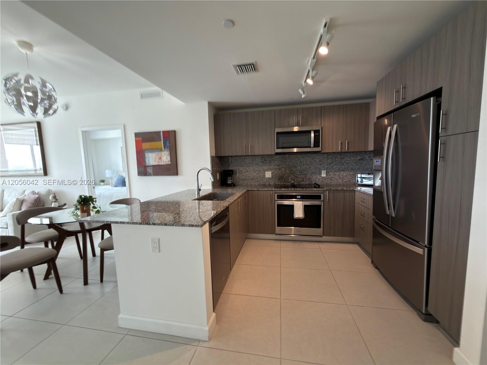 5350 NW 84th Ave # 606, Doral FL 33166 photo 4