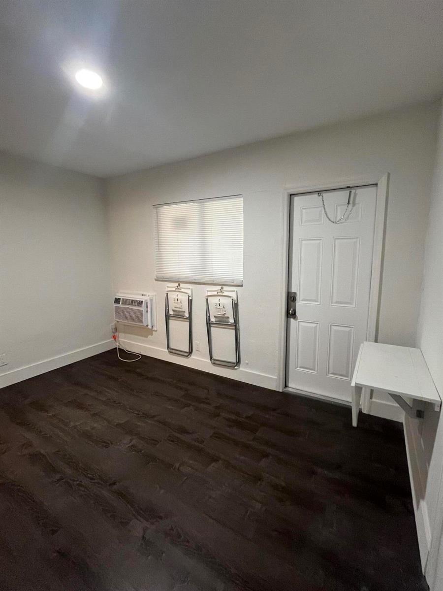 2300 NW 6th Street # 4, Fort Lauderdale FL 33311