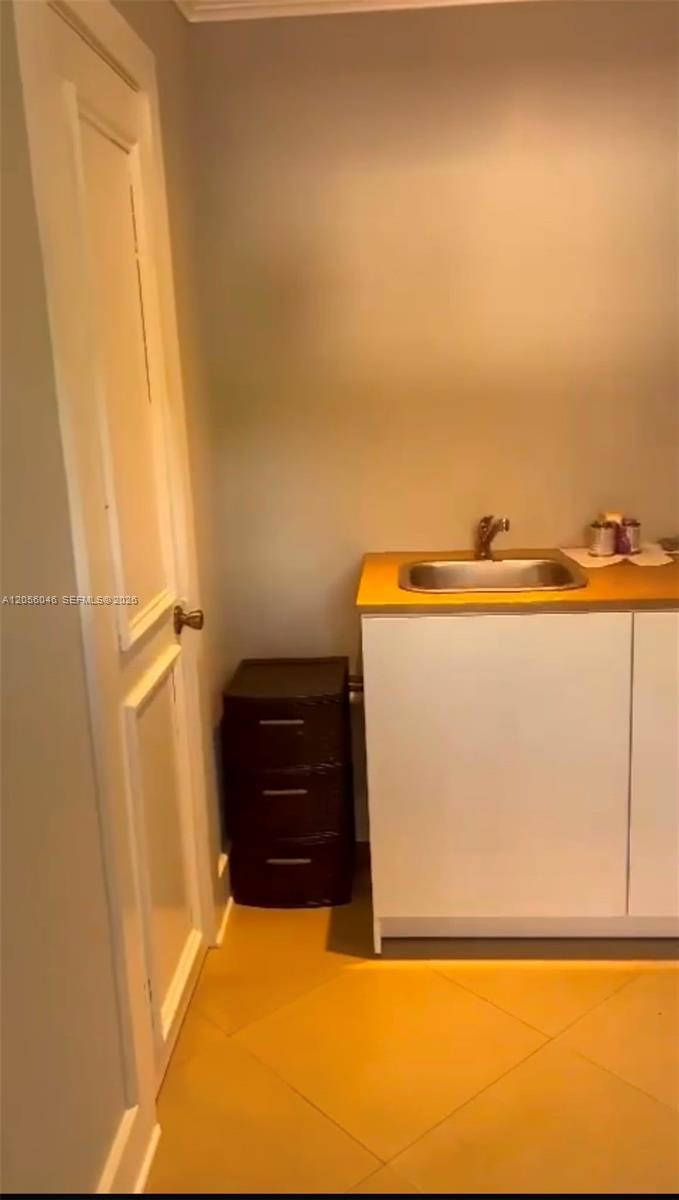 1457 Atlantic Shores Blvd # 1A, Hallandale Beach FL 33009 photo 2