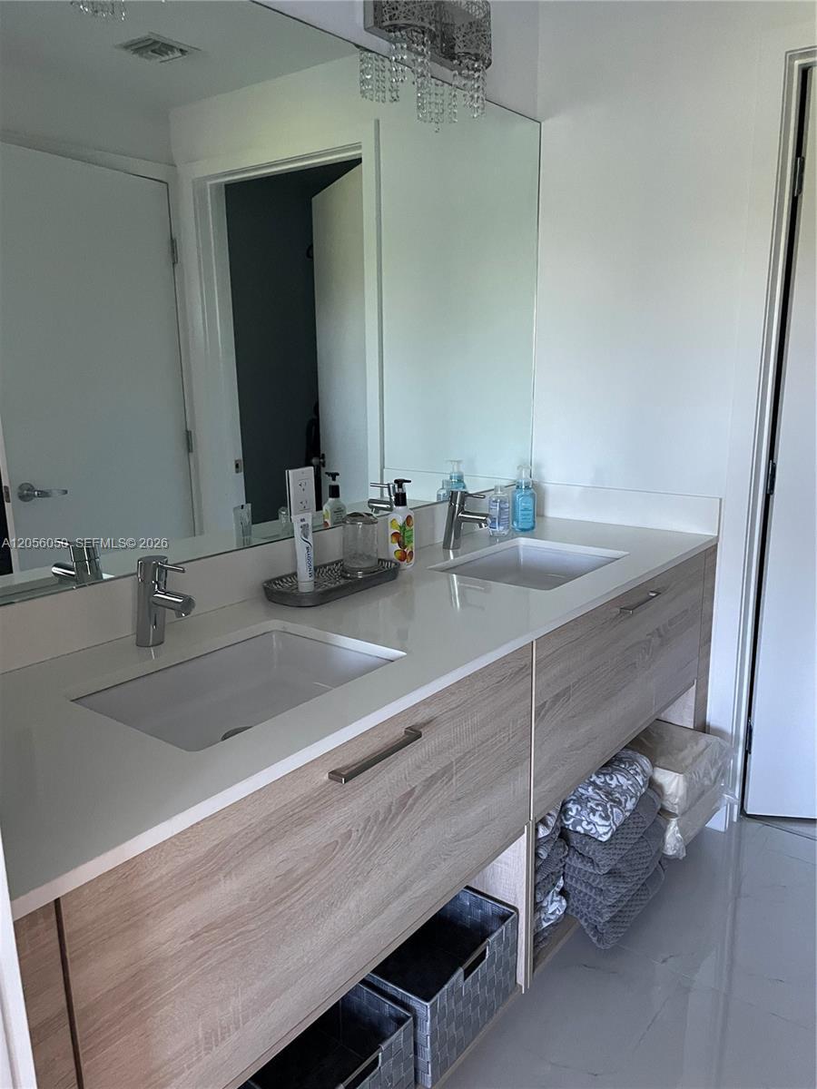 16385 Biscayne Blvd # 316, North Miami Beach FL 33160 photo 2