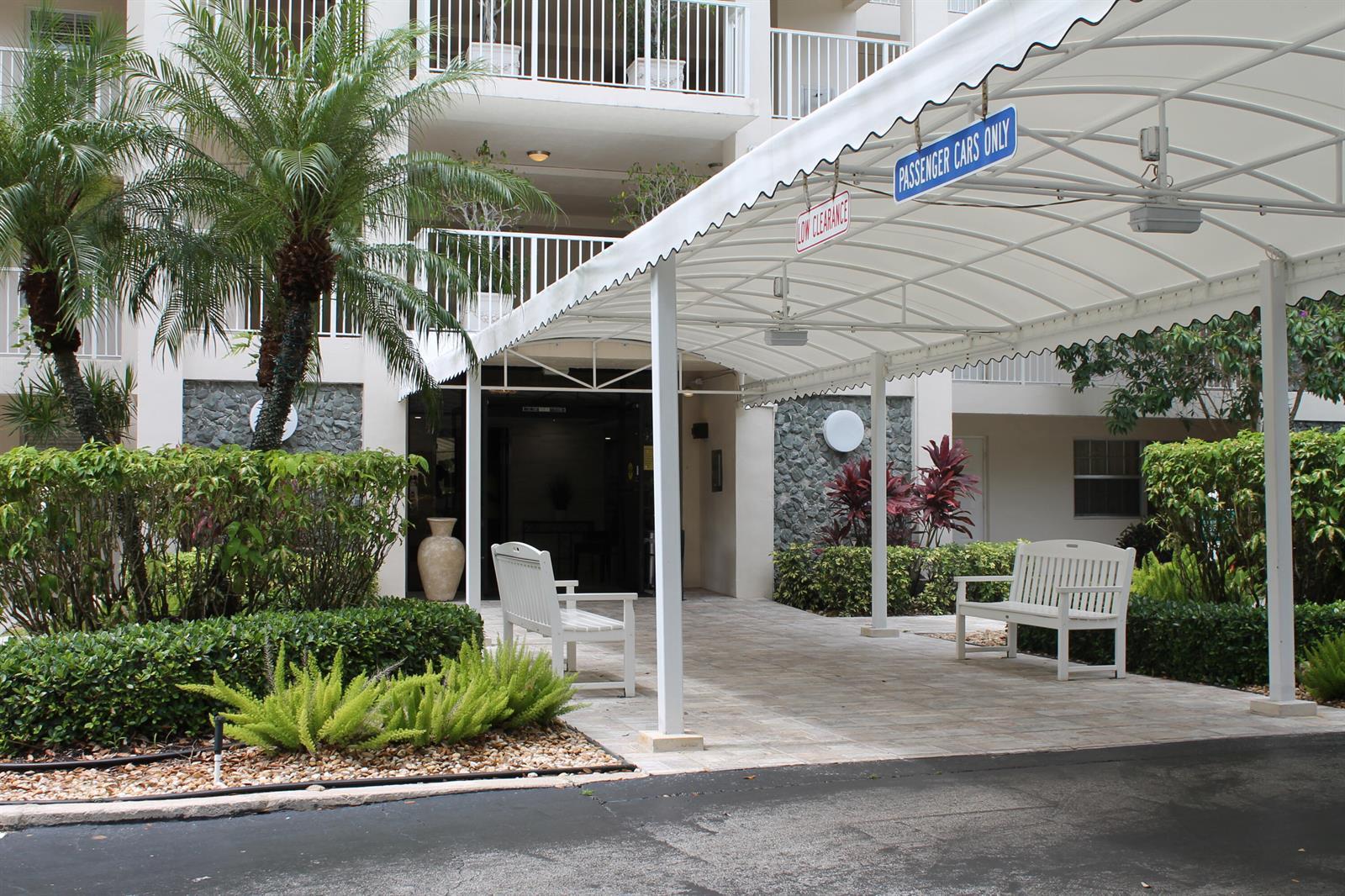 3520 OAKS Way # 607, Pompano Beach FL 33069 photo 2