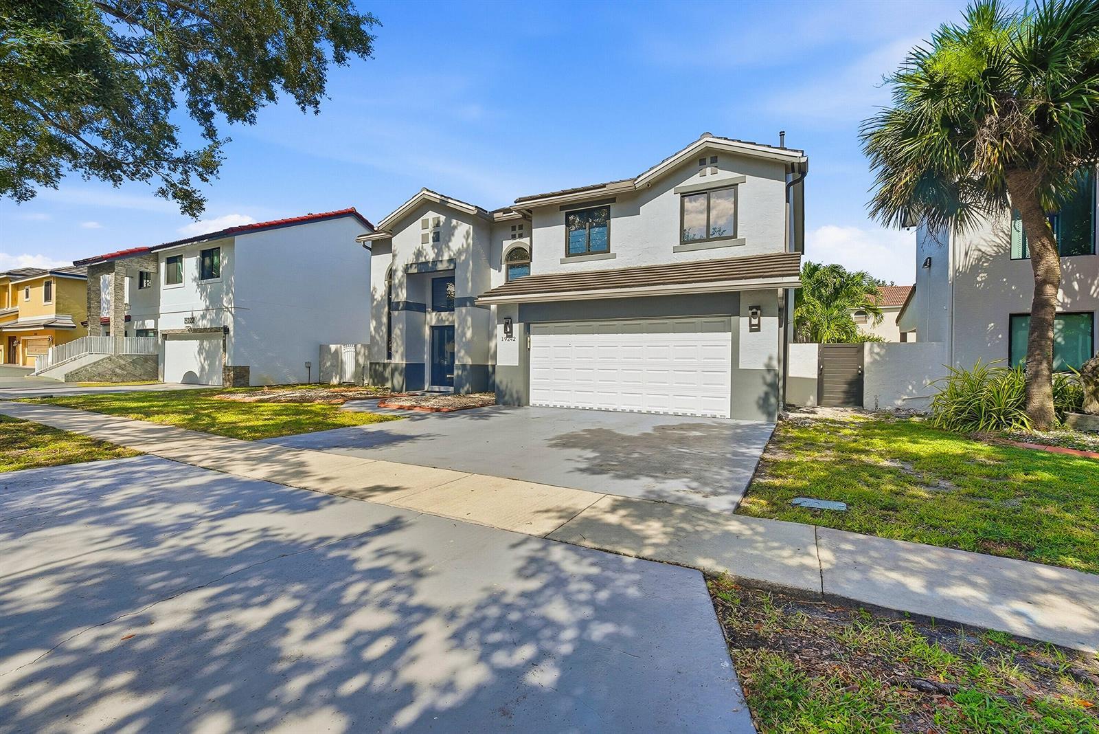 19242 NW 89TH Avenue, Hialeah FL 33018 photo 3