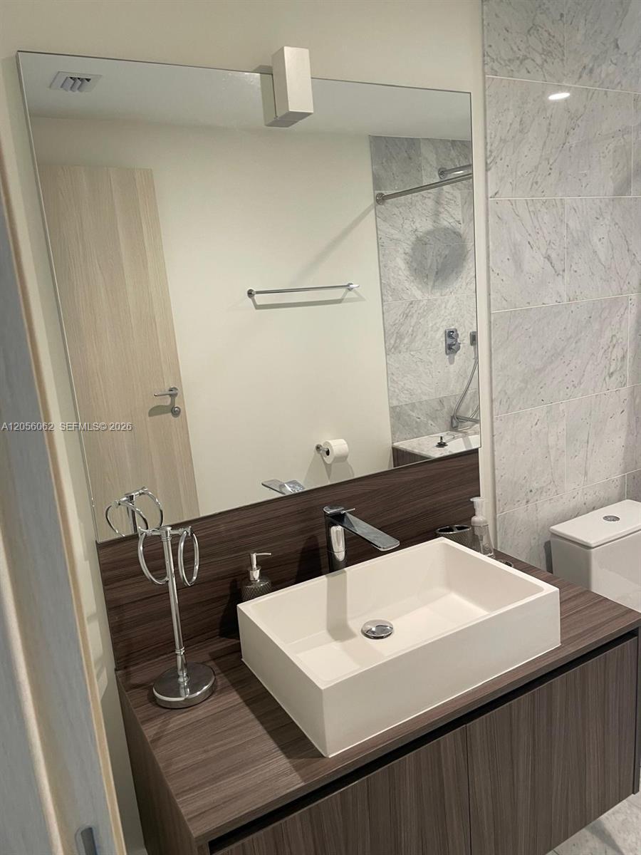 1000 Brickell Plaza # 2404, Miami FL 33131 photo 4