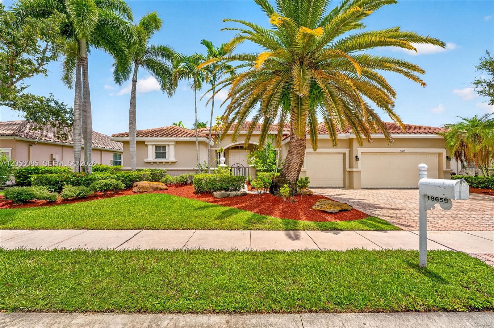 18659 SW 12th St, Pembroke Pines FL 33029 photo 4
