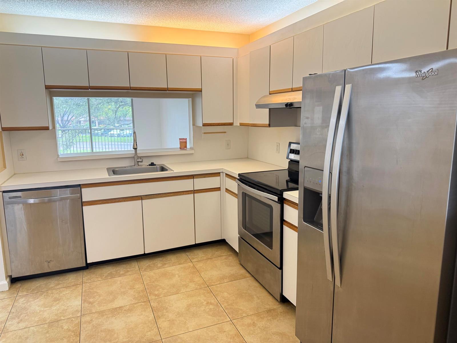 1200 SW 124TH Terrace # 209O, Pembroke Pines FL 33027 photo 2