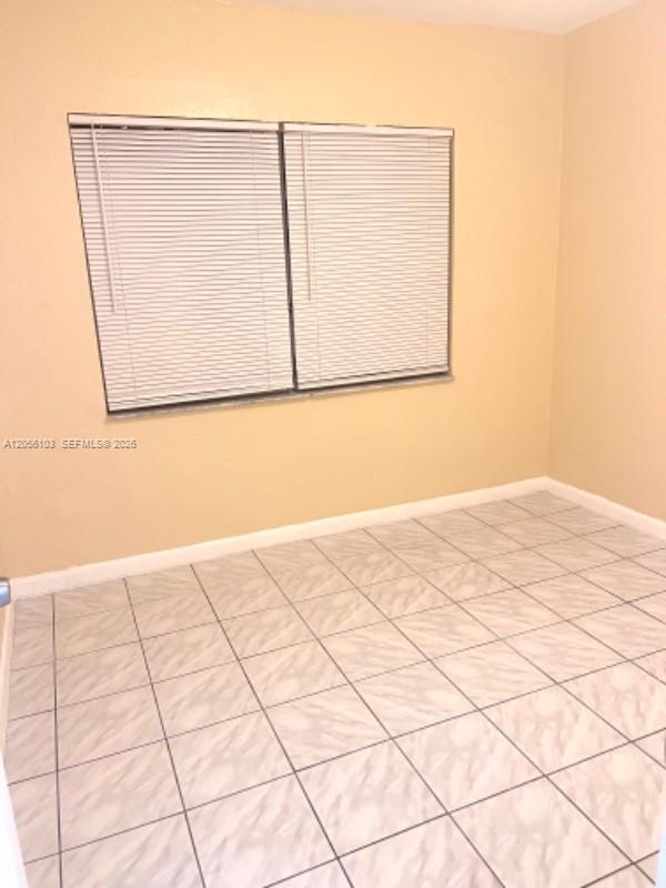 Hallandale Beach, FL 33009 photo 5