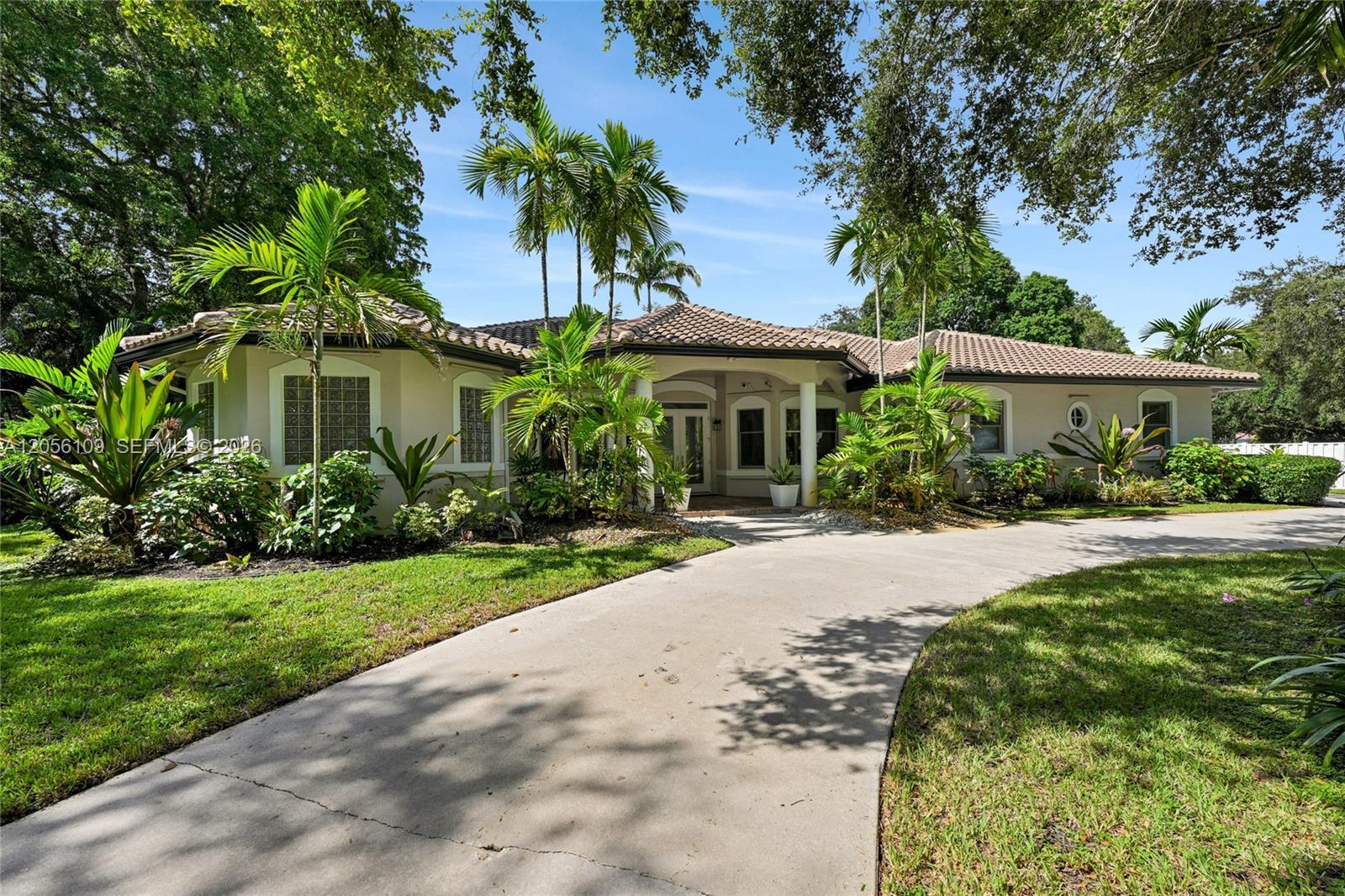 11070 SW 52nd Ct, Davie FL 33328 photo 5