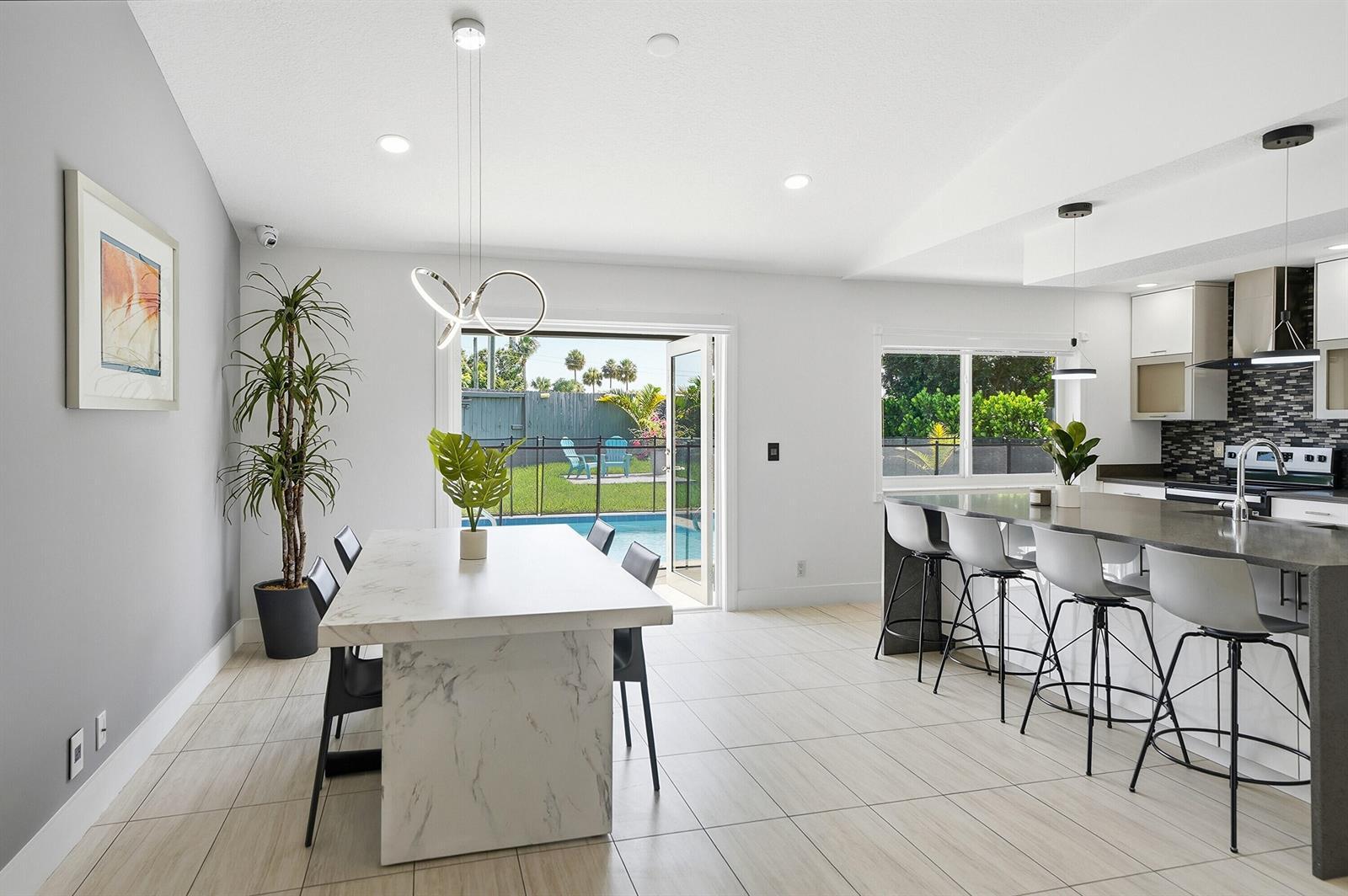 25 CEDAR Circle, Boynton Beach FL 33436 photo 4